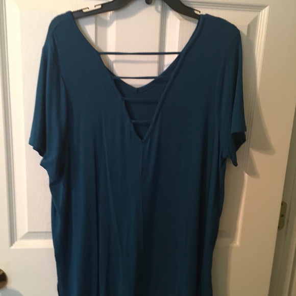 Top - Picture 2 of 4